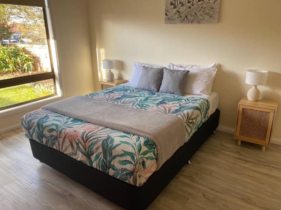 Boyle'S Beach House - Fully Furnished 3 Bedroom Home. Secure Parking. Намбакка-Хедс Экстерьер фото