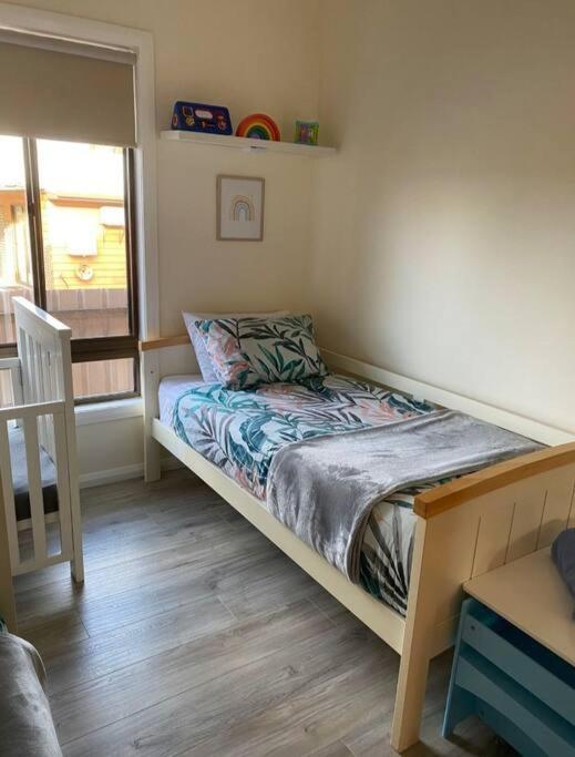 Boyle'S Beach House - Fully Furnished 3 Bedroom Home. Secure Parking. Намбакка-Хедс Экстерьер фото