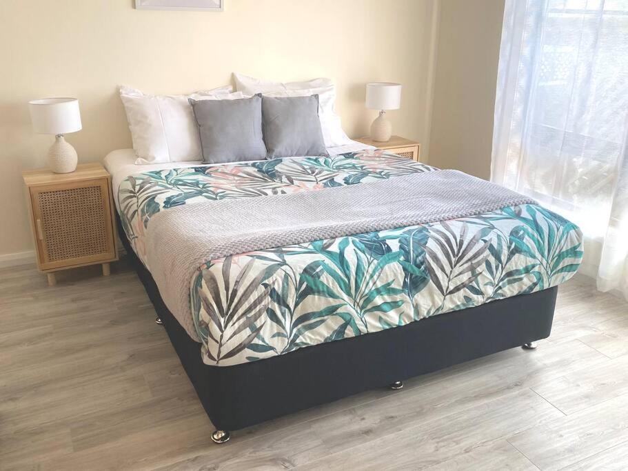 Boyle'S Beach House - Fully Furnished 3 Bedroom Home. Secure Parking. Намбакка-Хедс Экстерьер фото